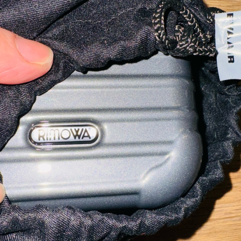 Very Rare NEW RIMOWA Metallic Gray Hard Case